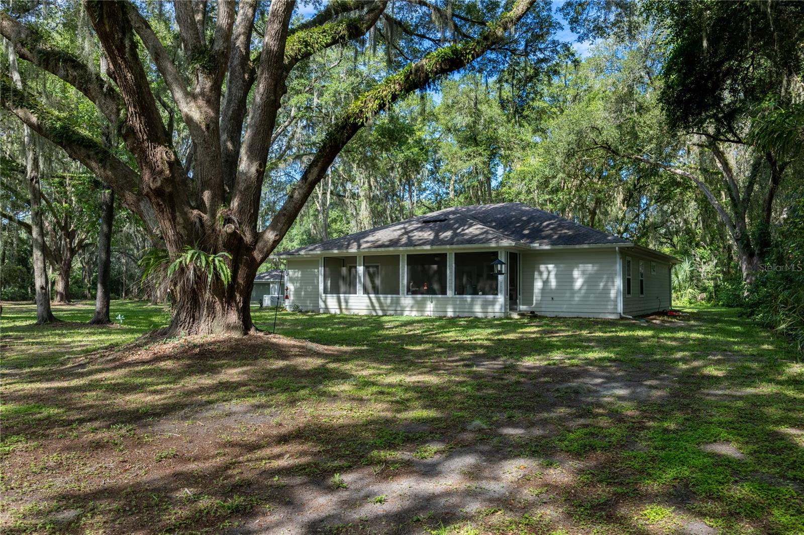 7517 221st, Melrose, FL 32666