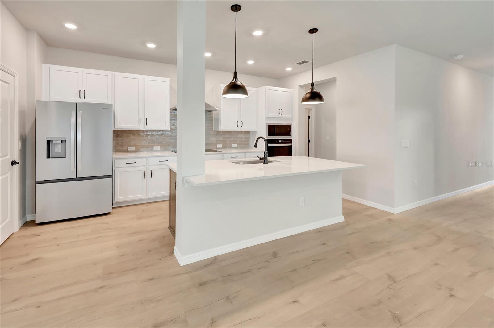 630 Kingswood, Bradenton, FL 34212
