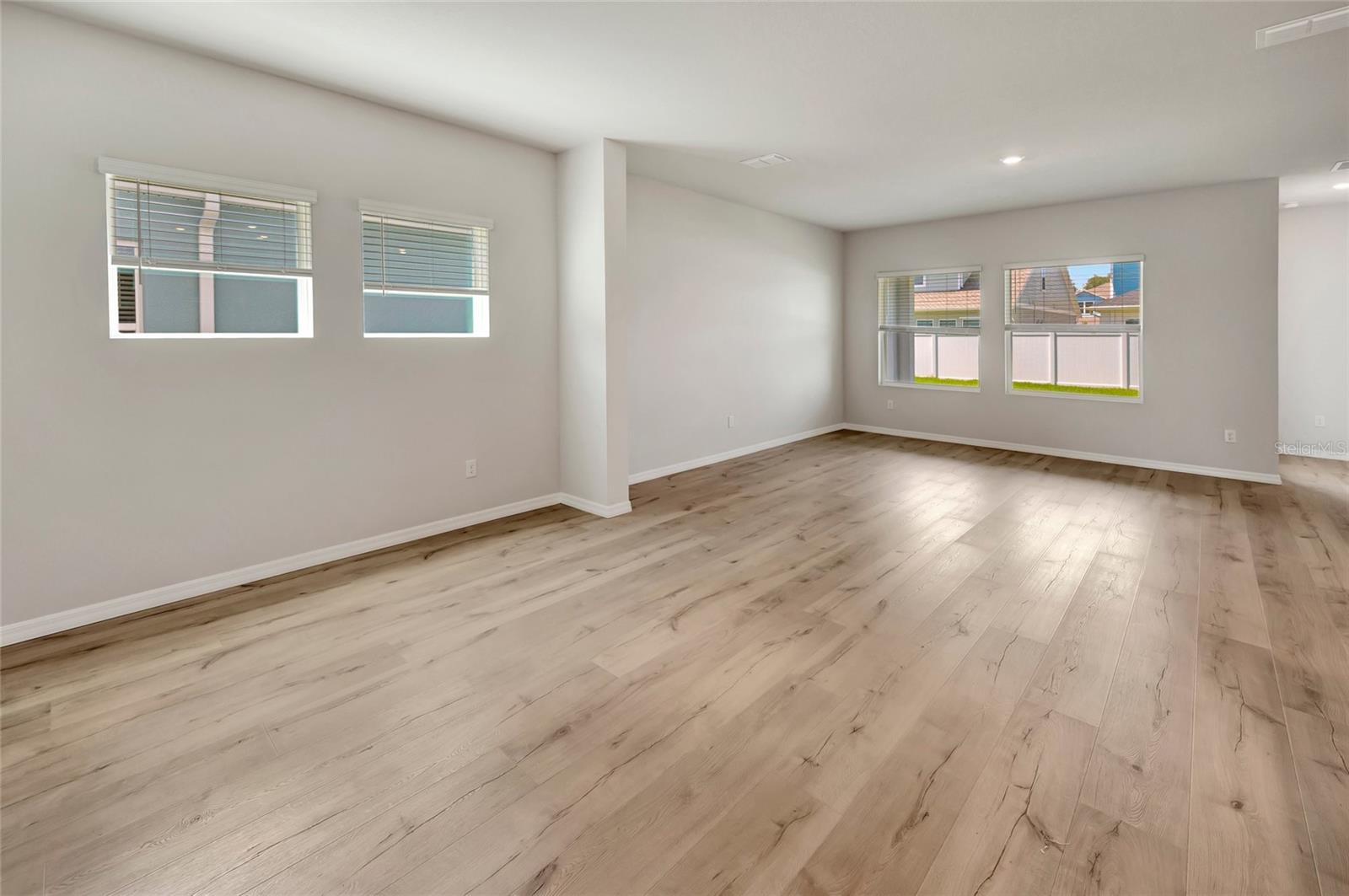 630 Kingswood, Bradenton, FL 34212