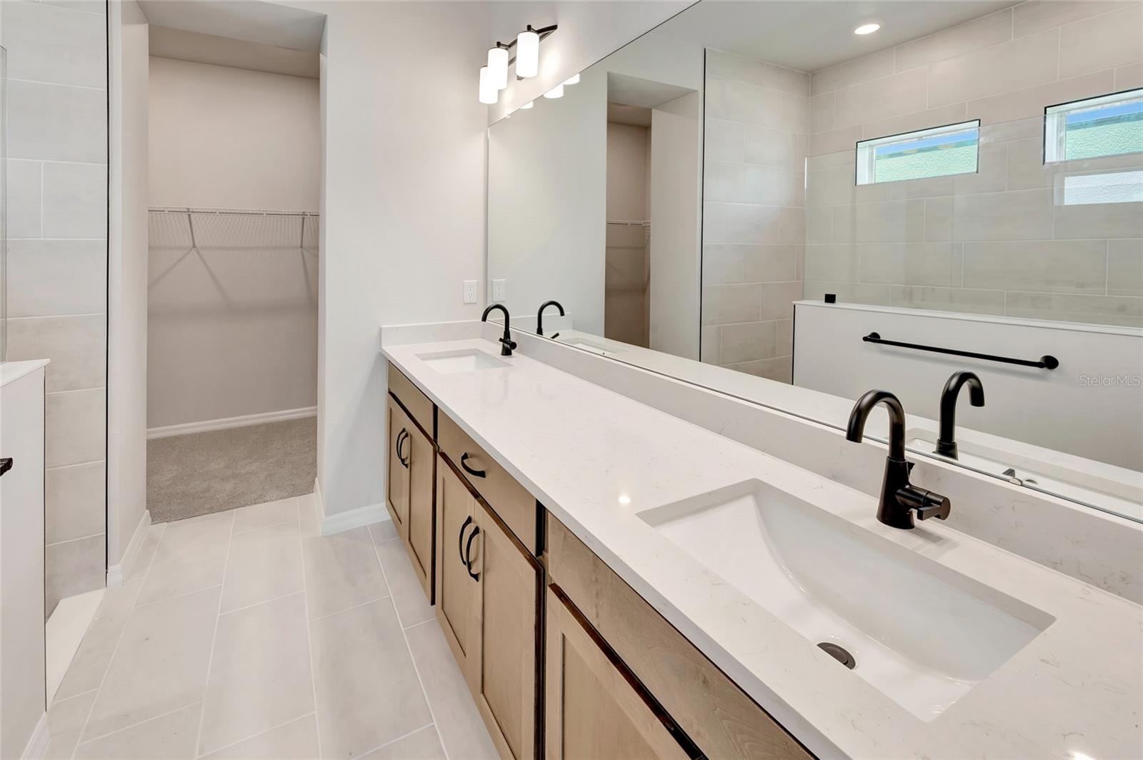 630 Kingswood, Bradenton, FL 34212