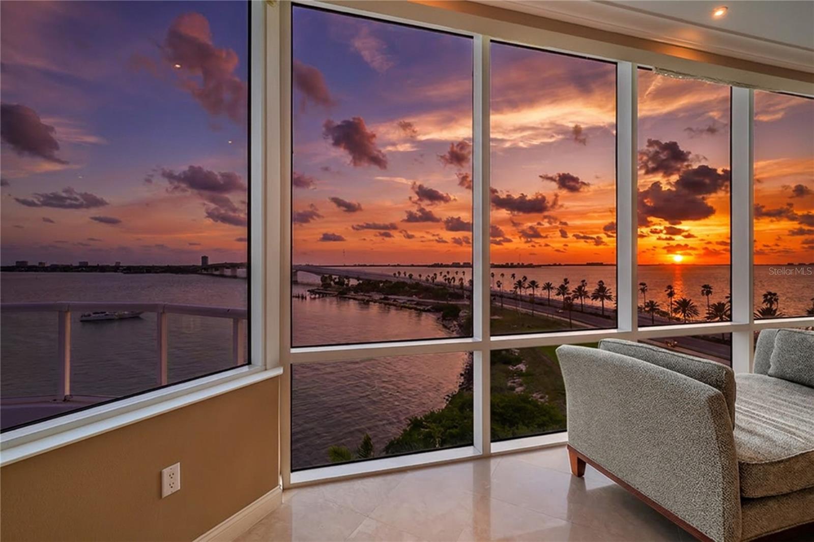 136 Golden Gate Unit 602, Sarasota, FL 34236