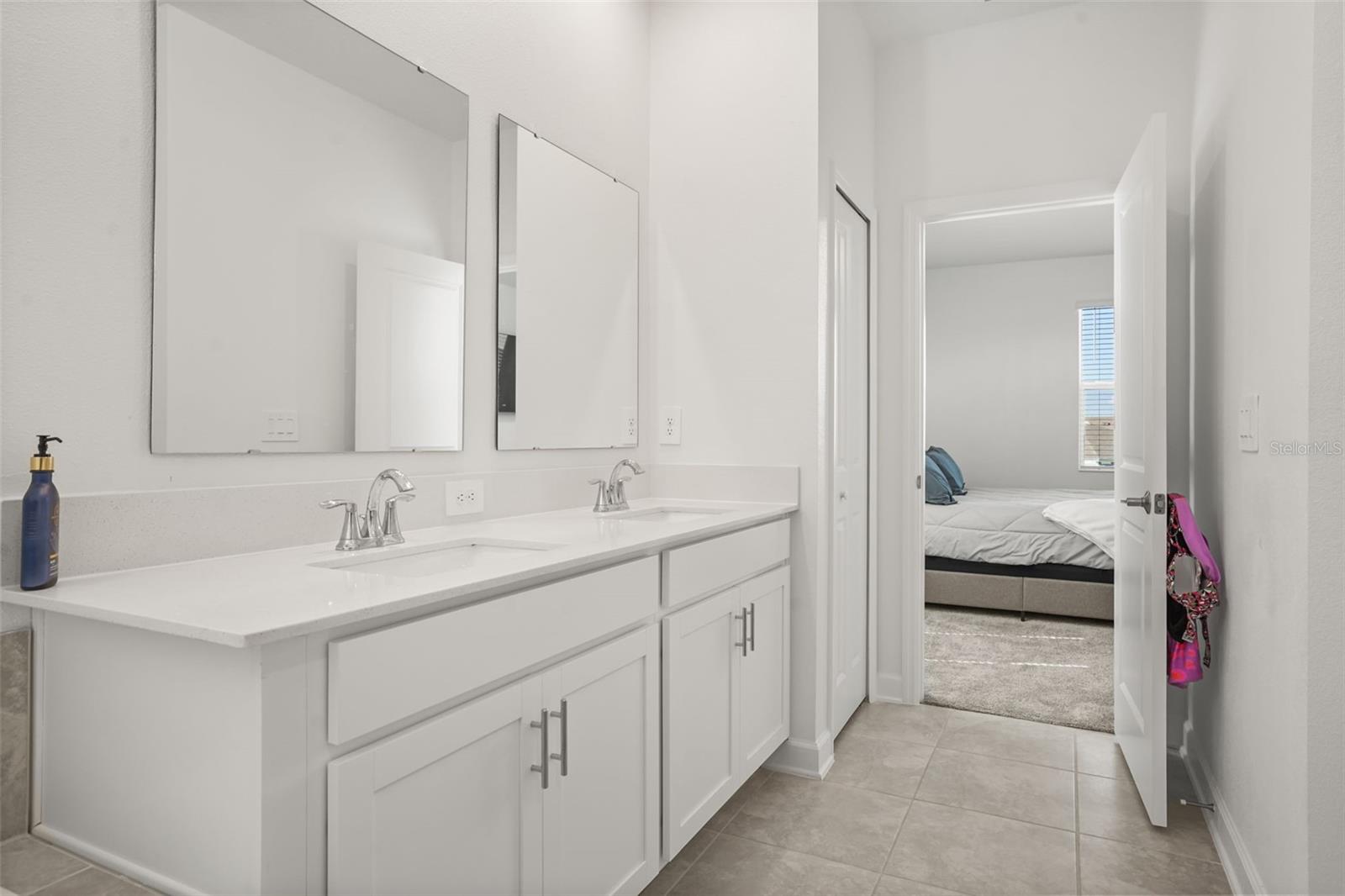 5256 Dagenham, Davenport, FL 33837