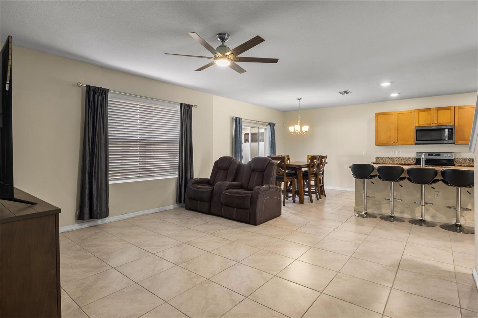 323 Harbour, Mulberry, FL 33860