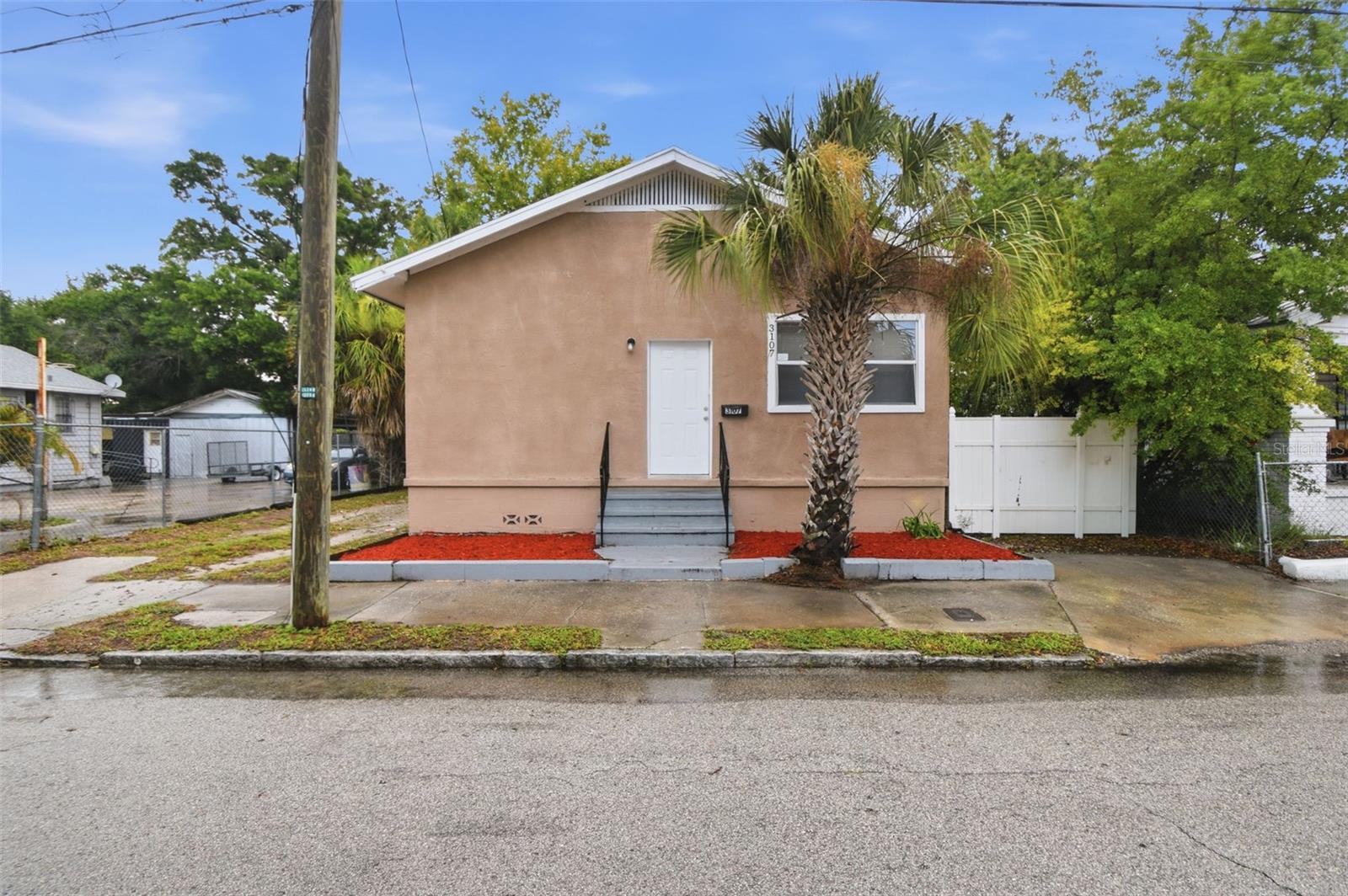 3107 16th, Tampa, FL 33605
