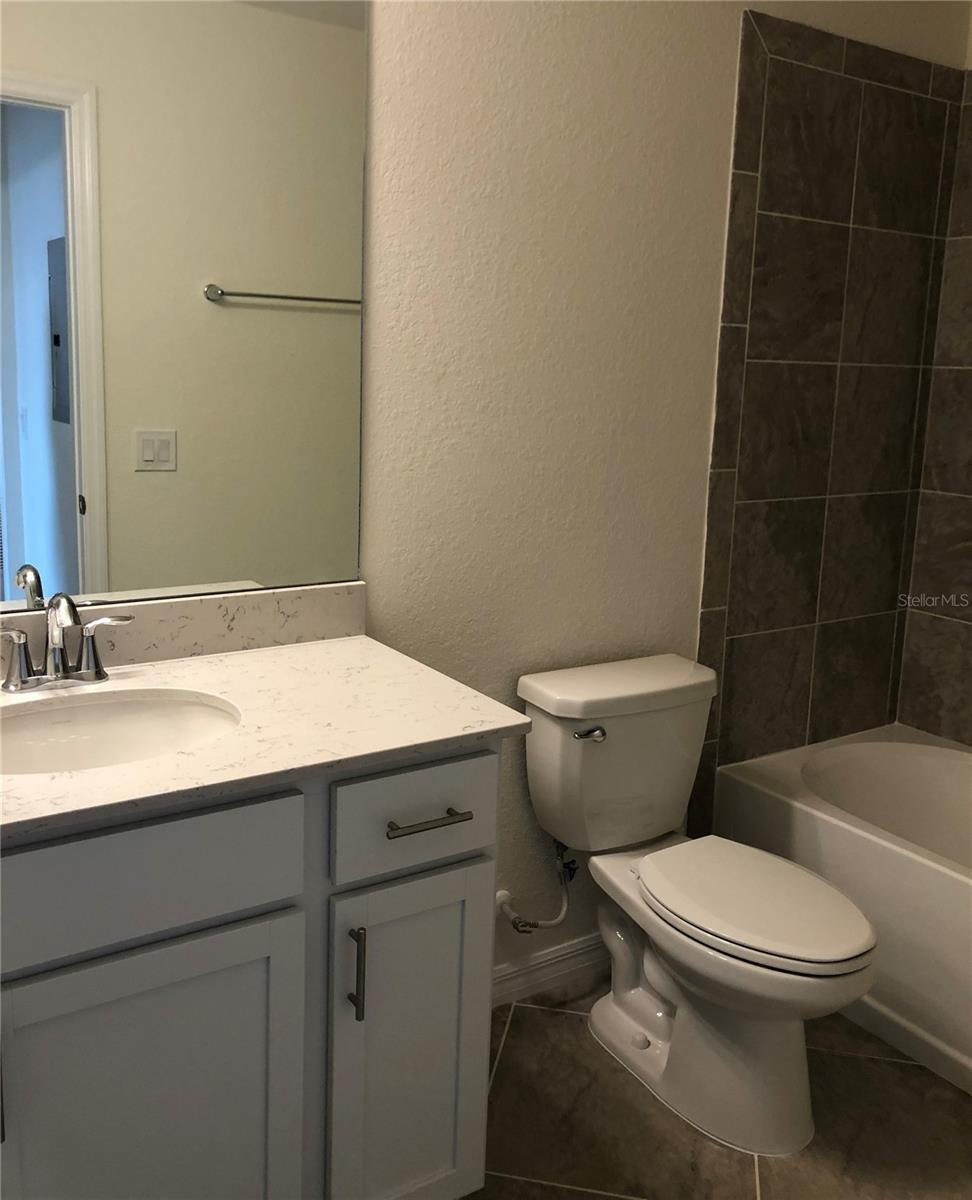 1010 Tidewater Shores Unit 206, Bradenton, FL 34208