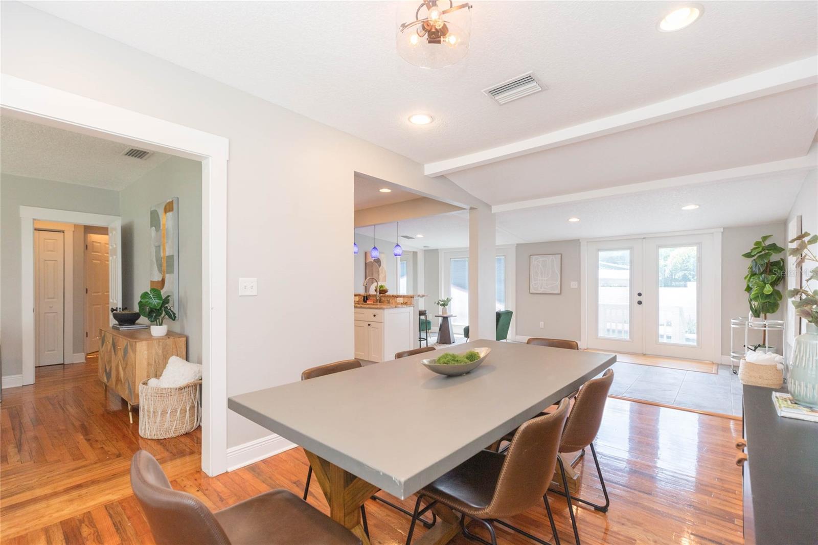 602 Hilda, Tampa, FL 33603
