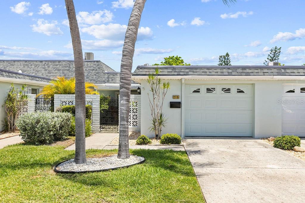 215 Boca Ciega Point Unit 3, St Petersburg, FL 33708
