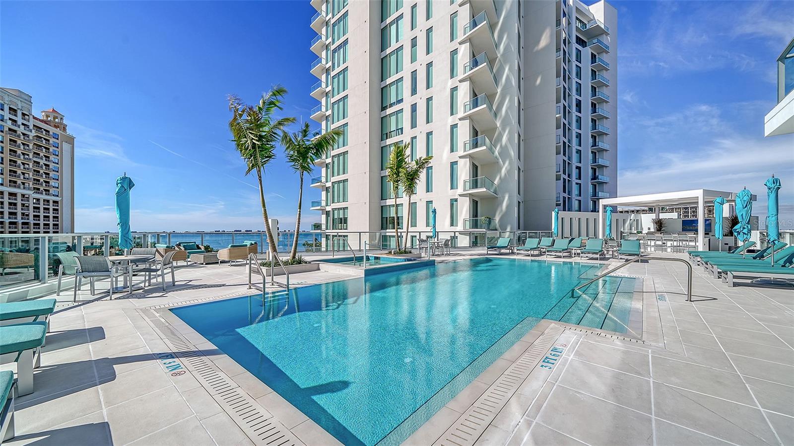 301 Quay Commons Unit 1007, Sarasota, FL 34236