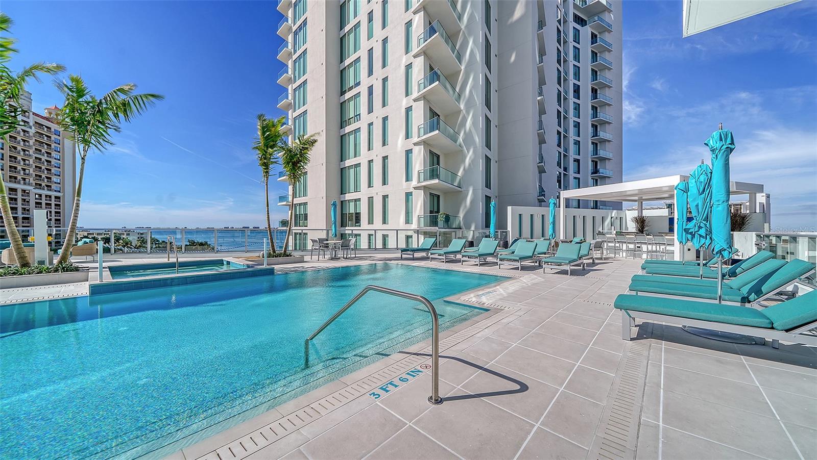 301 Quay Commons Unit 1007, Sarasota, FL 34236