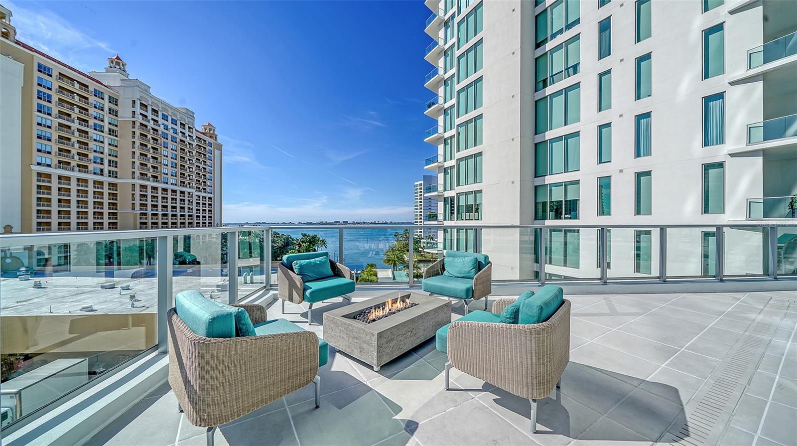 301 Quay Commons Unit 1007, Sarasota, FL 34236