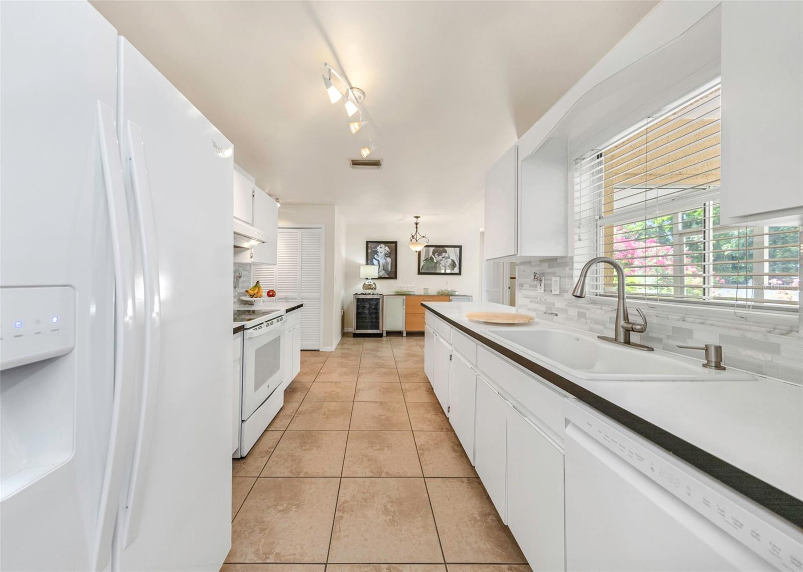 2437 Hawk, Palm Harbor, FL 34683