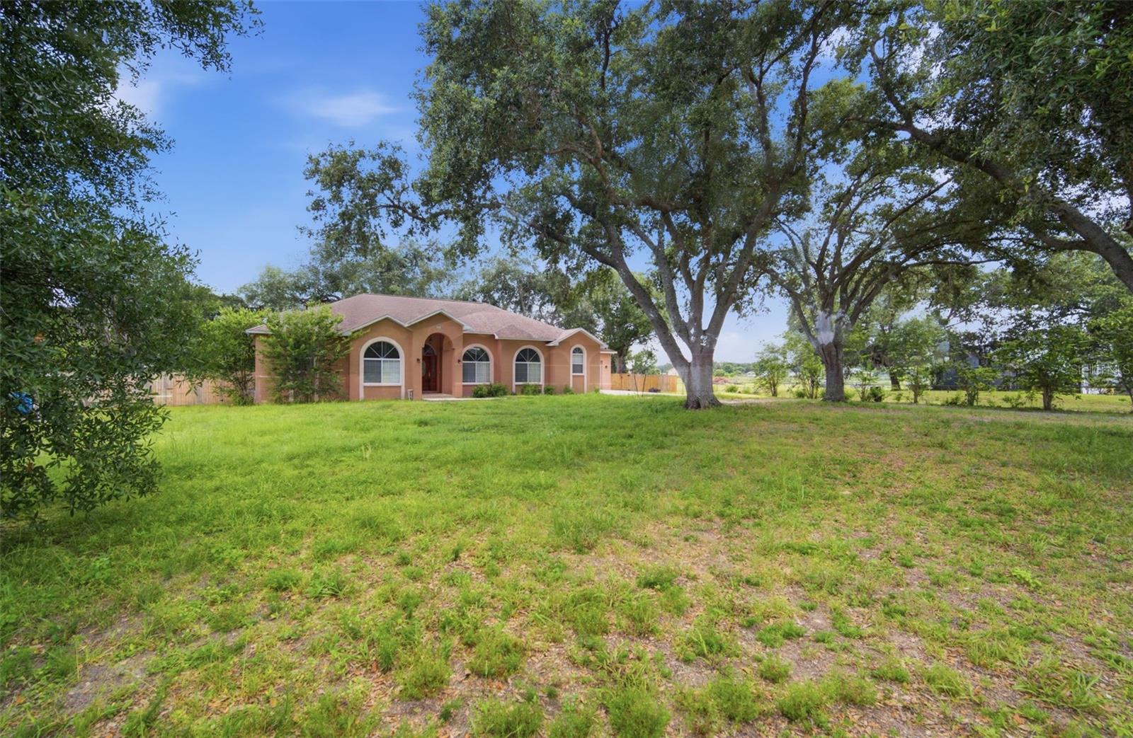 6611 Knights Griffin, Plant City, FL 33565