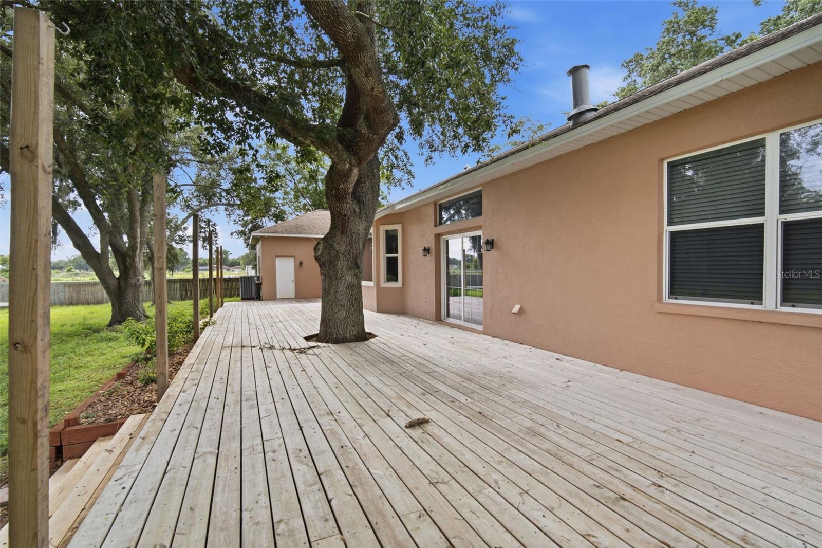 6611 Knights Griffin, Plant City, FL 33565