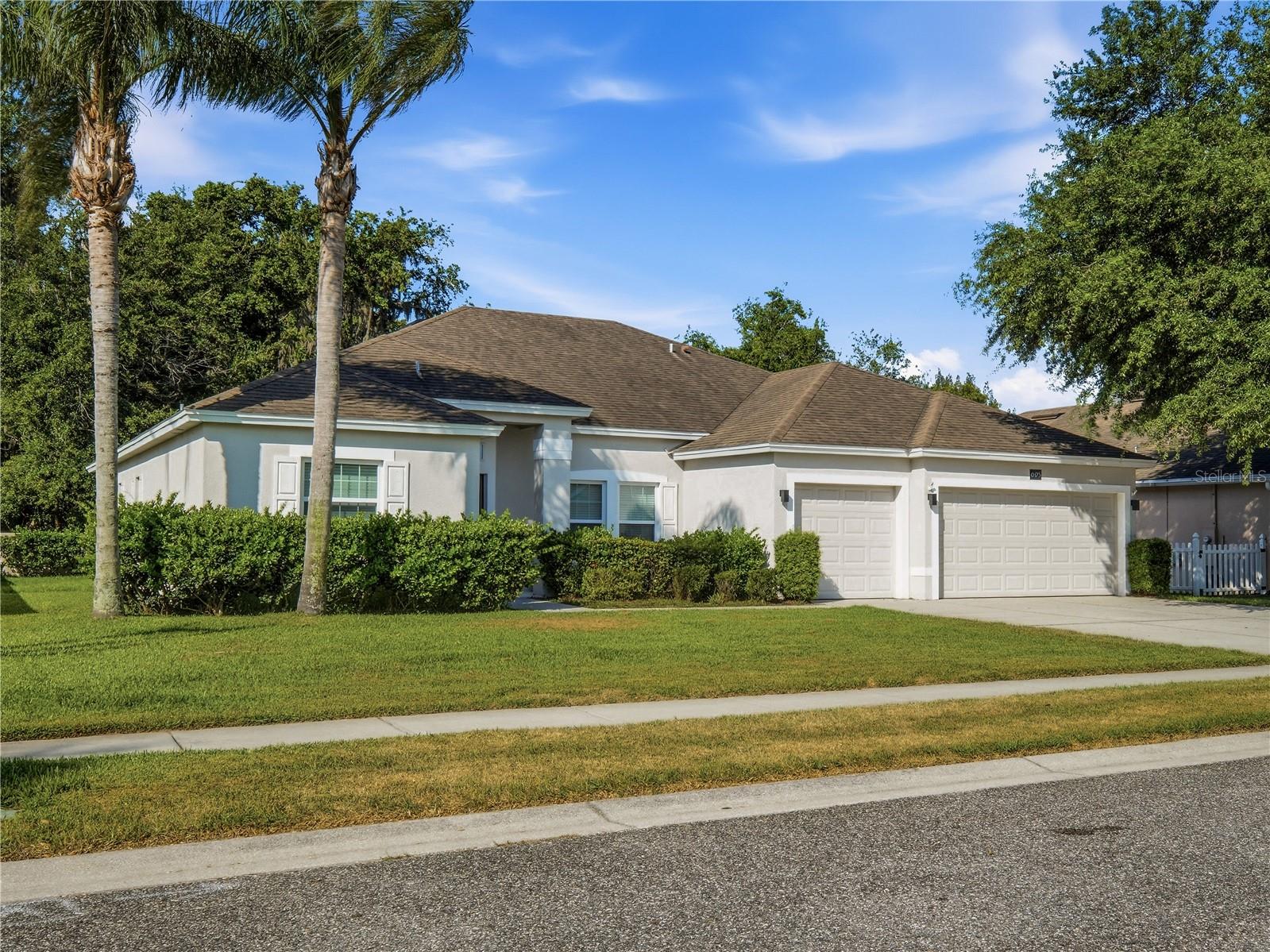 695 Grape Ivy, New Smyrna Beach, FL 32168