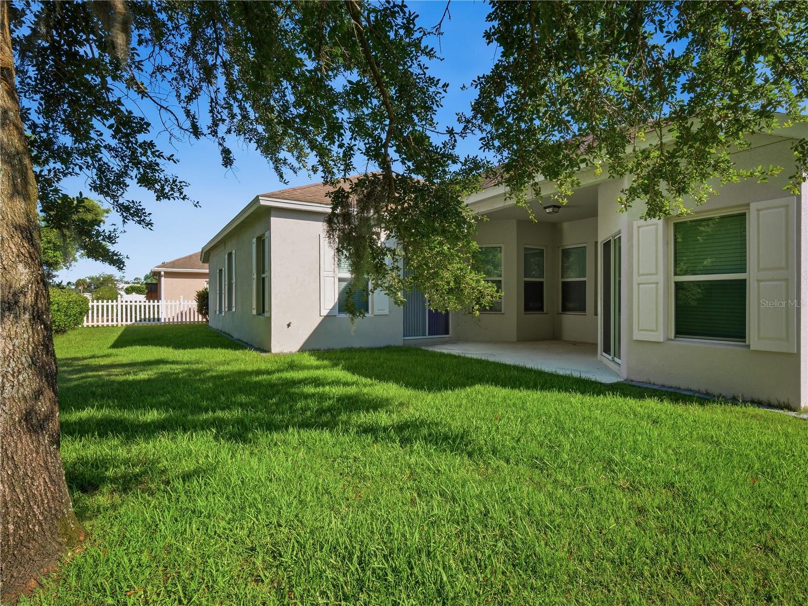 695 Grape Ivy, New Smyrna Beach, FL 32168