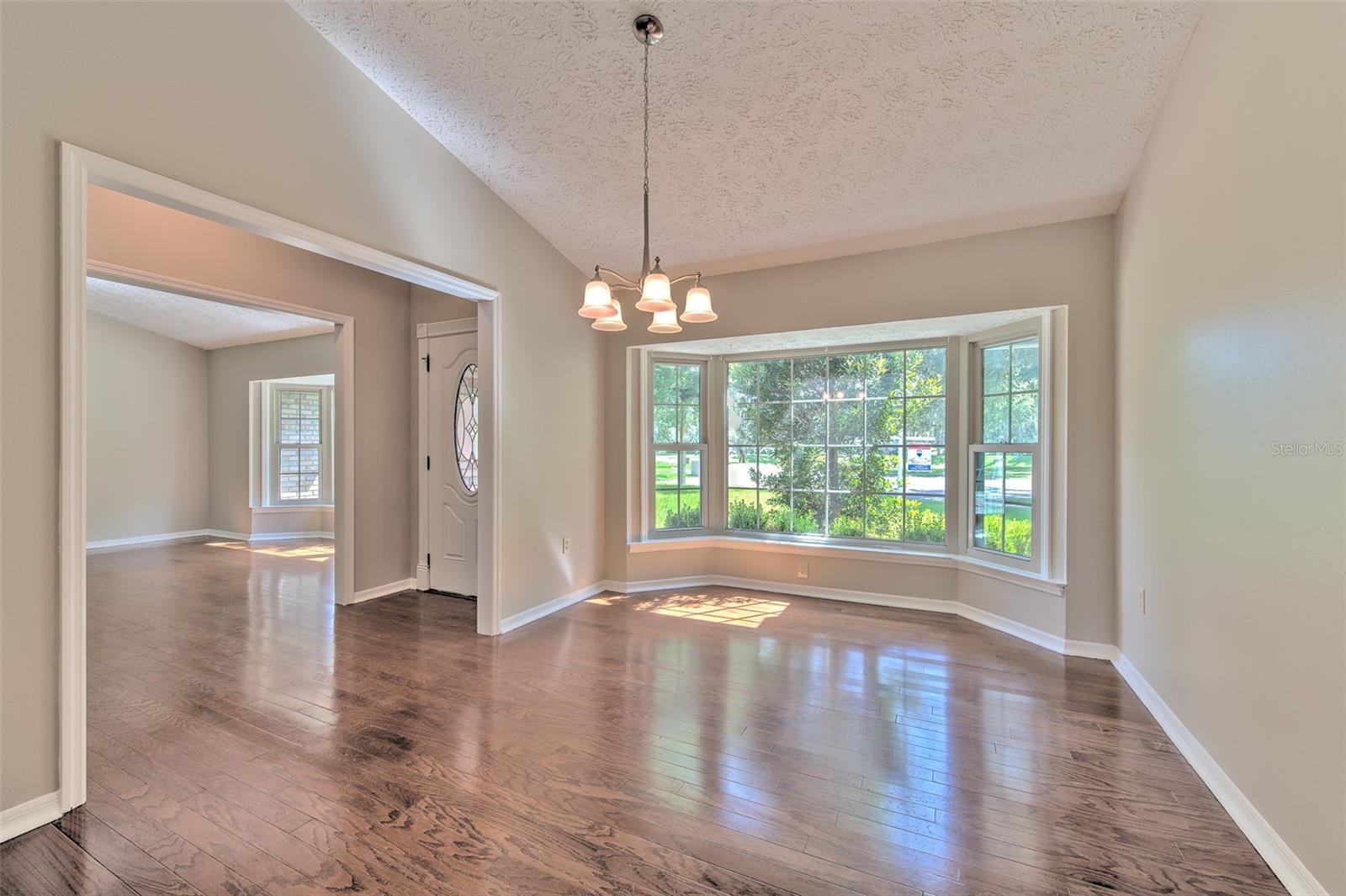 2102 Whitlock, Dover, FL 33527