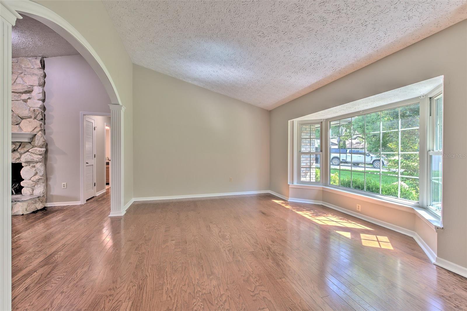 2102 Whitlock, Dover, FL 33527