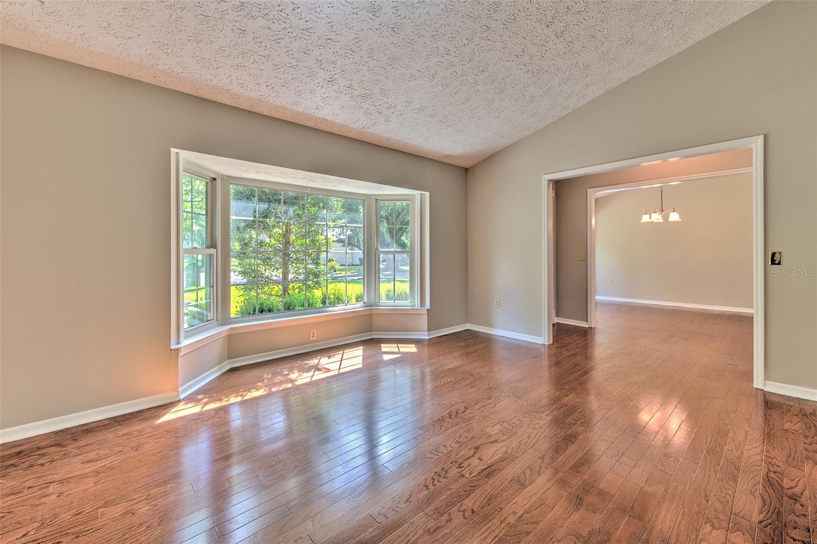 2102 Whitlock, Dover, FL 33527
