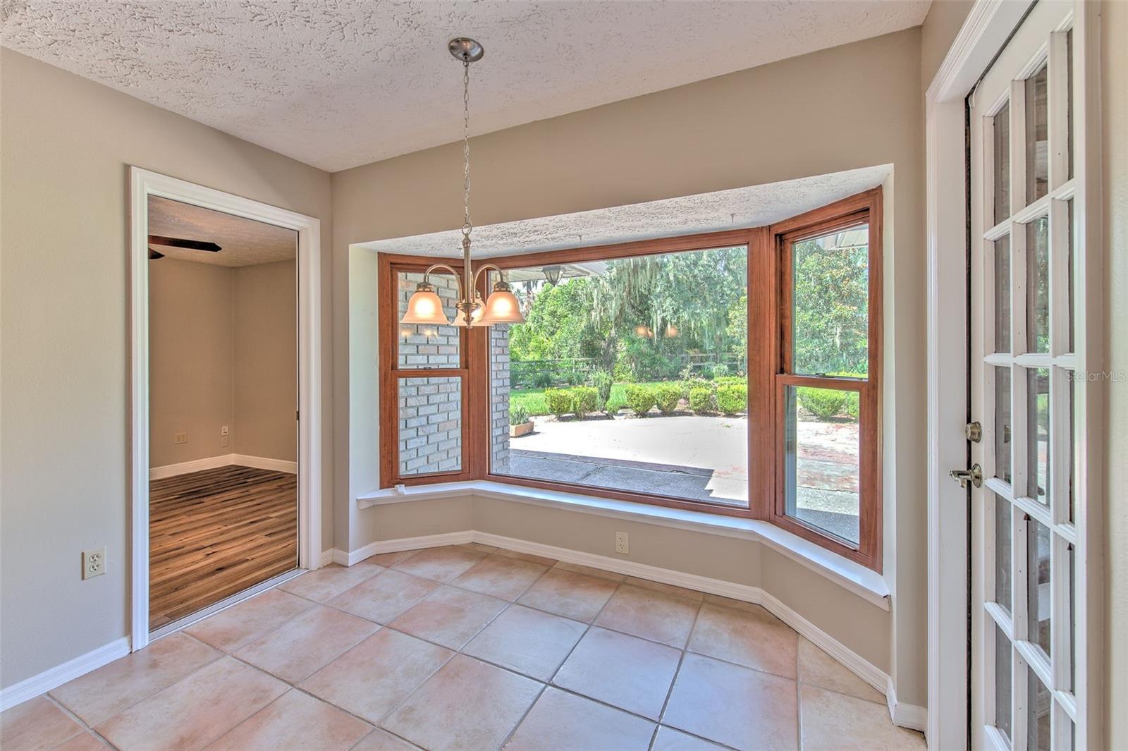 2102 Whitlock, Dover, FL 33527