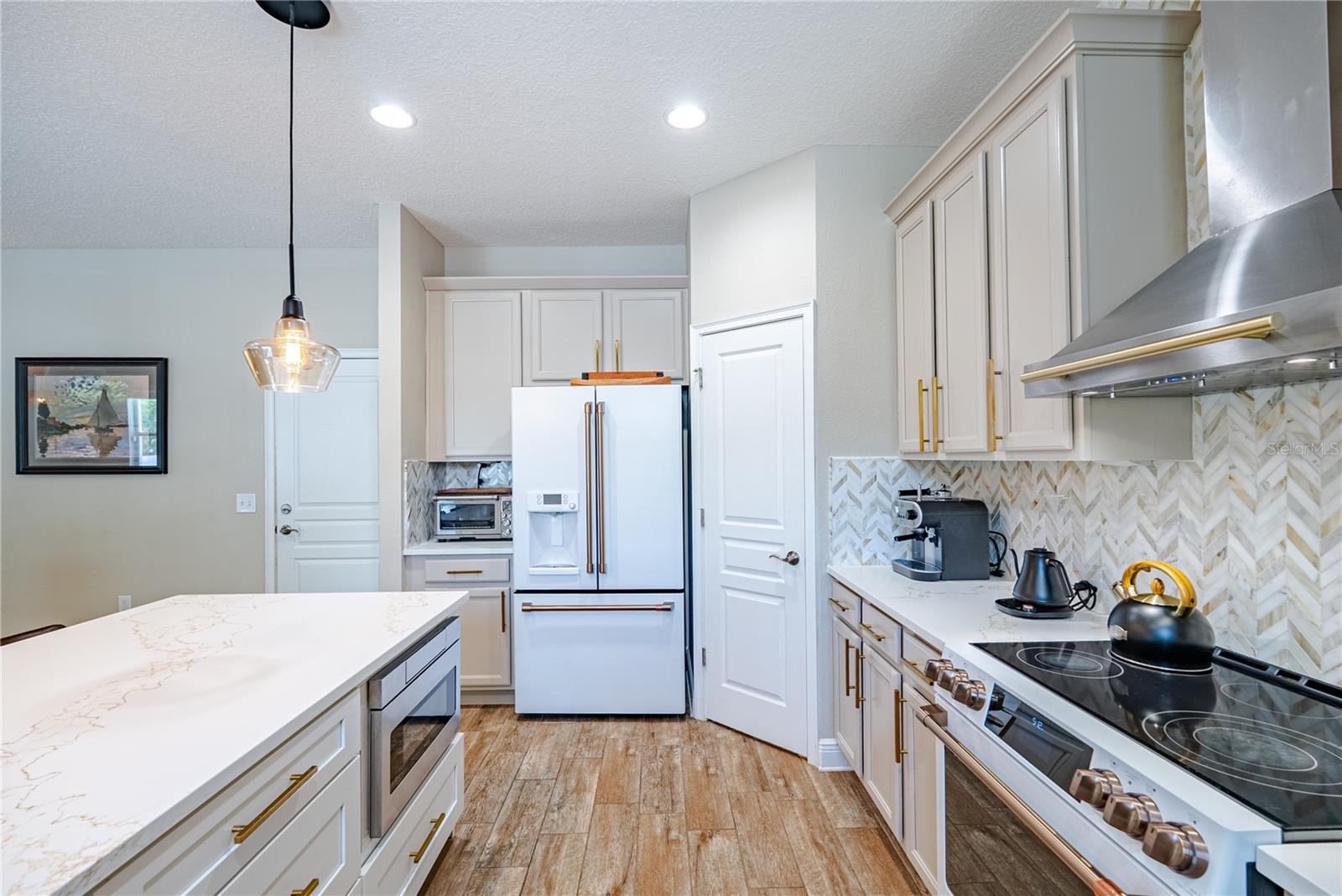 1908 Nassau, Tampa, FL 33607