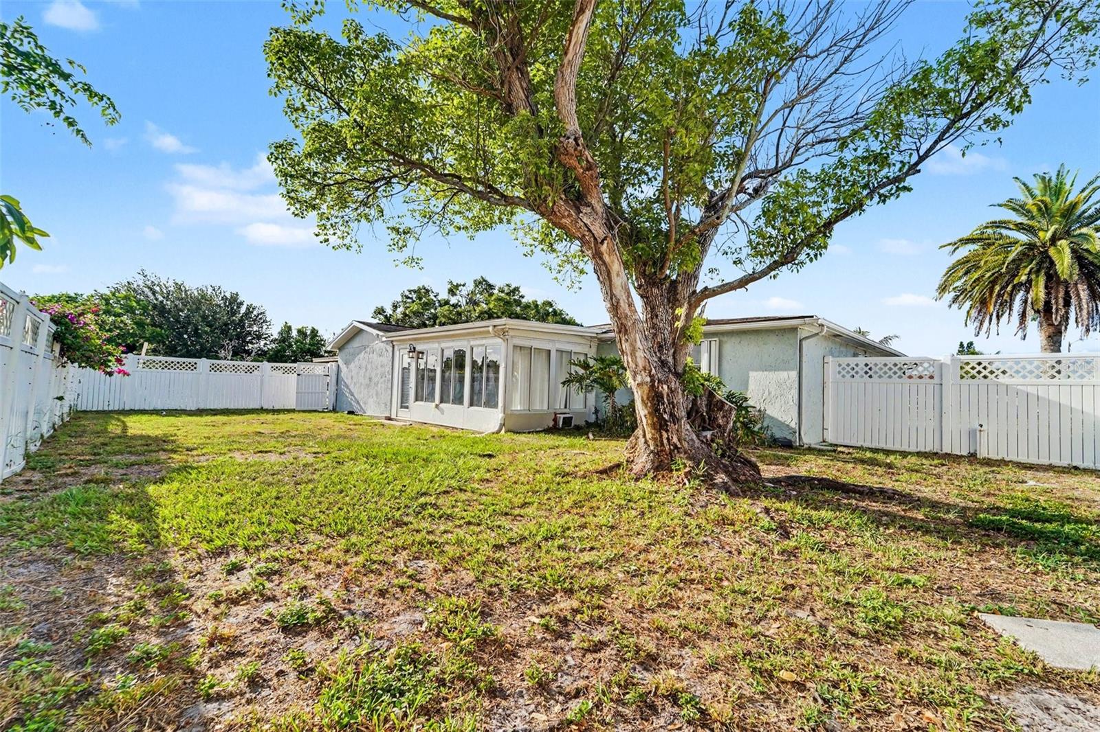3207 Salisbury, Holiday, FL 34691
