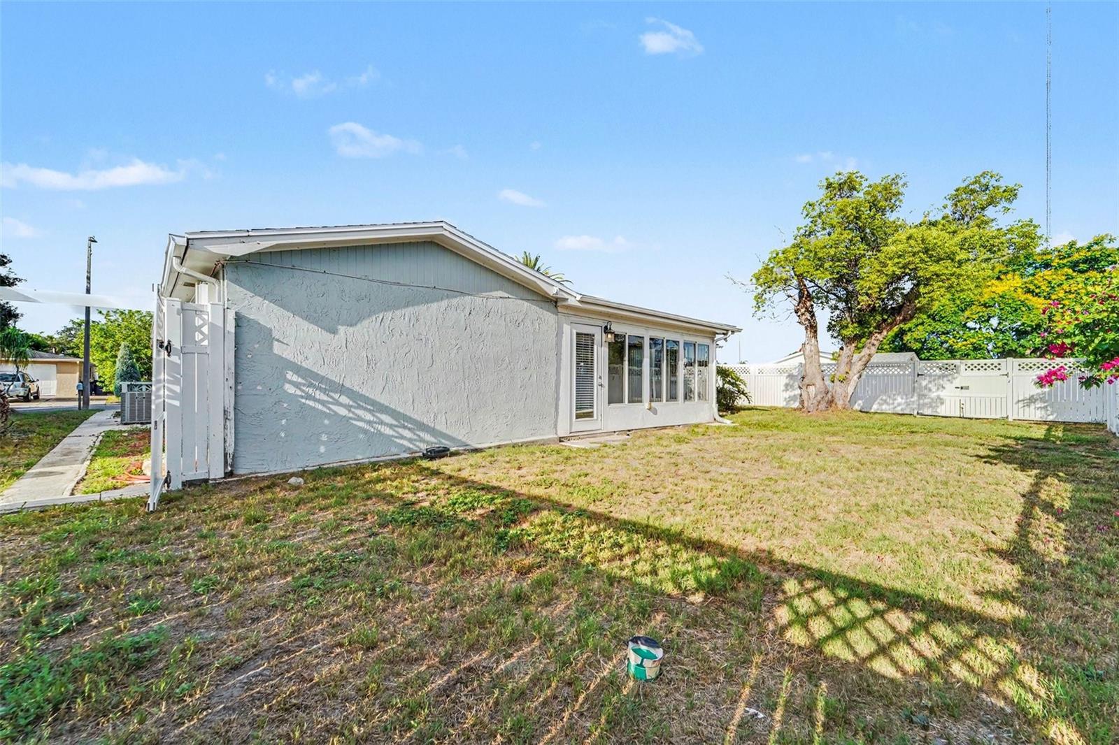 3207 Salisbury, Holiday, FL 34691
