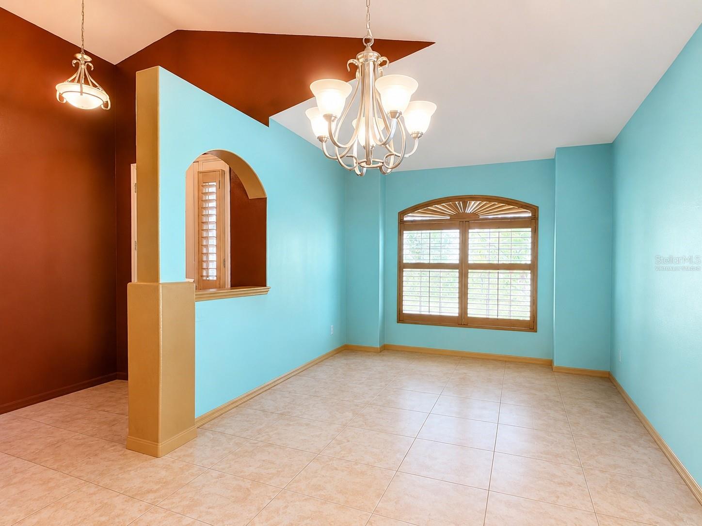 111 Hummingbird, Palm Coast, FL 32164