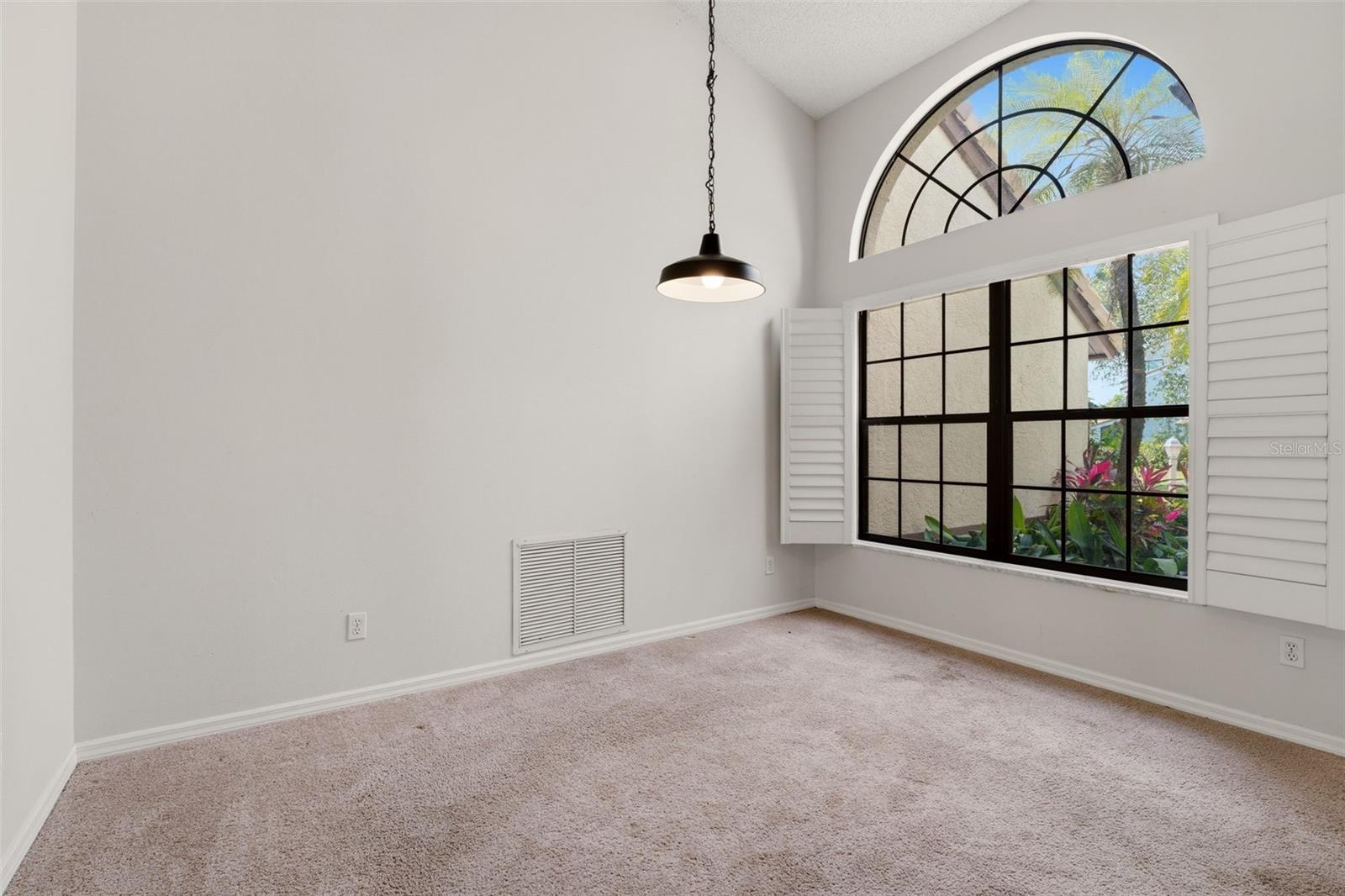 215 Carriage House Unit 215, Nokomis, FL 34275