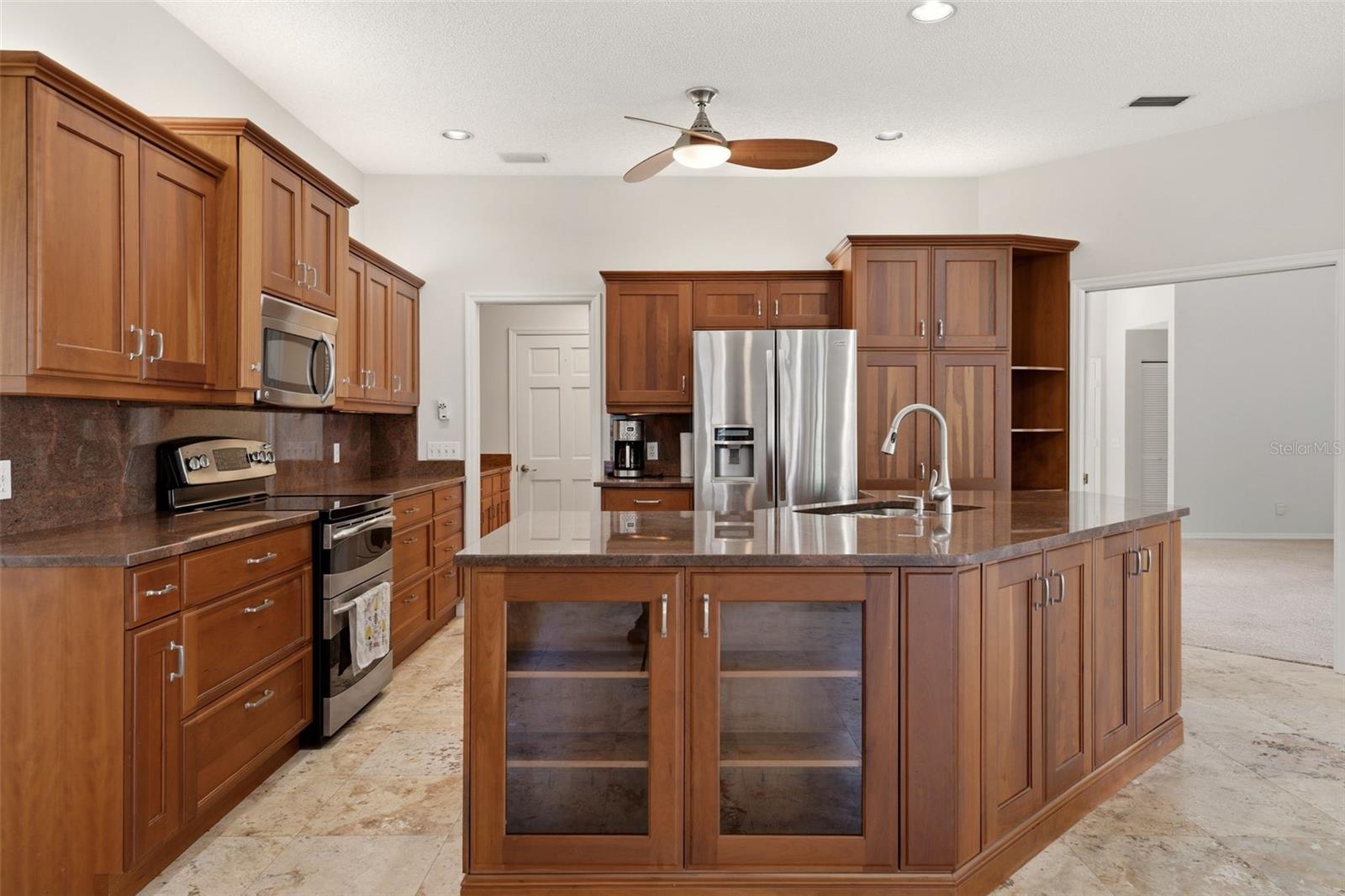 215 Carriage House Unit 215, Nokomis, FL 34275