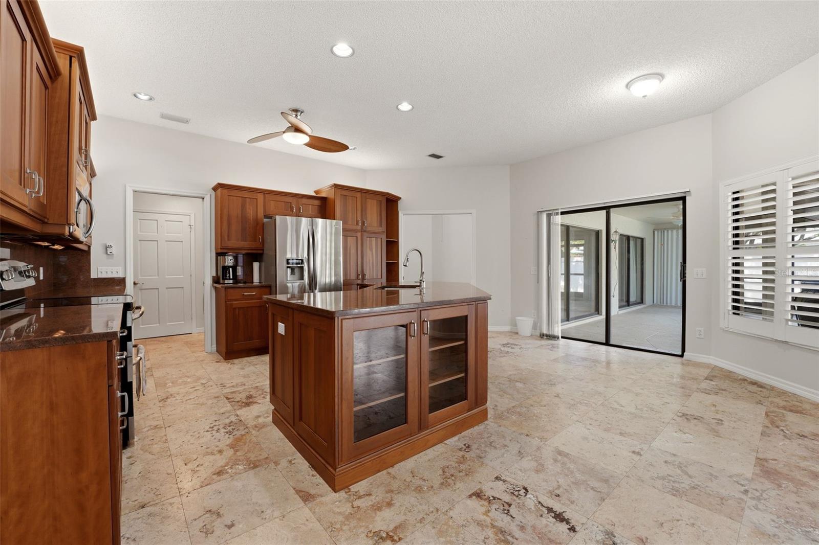 215 Carriage House Unit 215, Nokomis, FL 34275