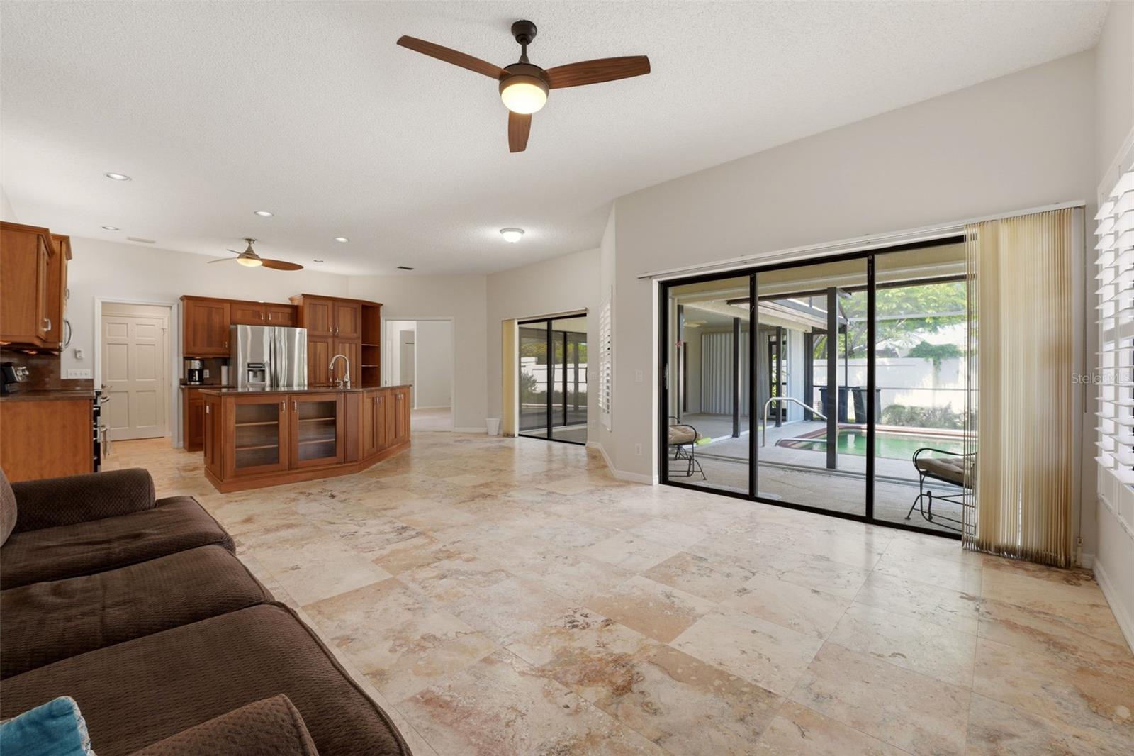 215 Carriage House Unit 215, Nokomis, FL 34275