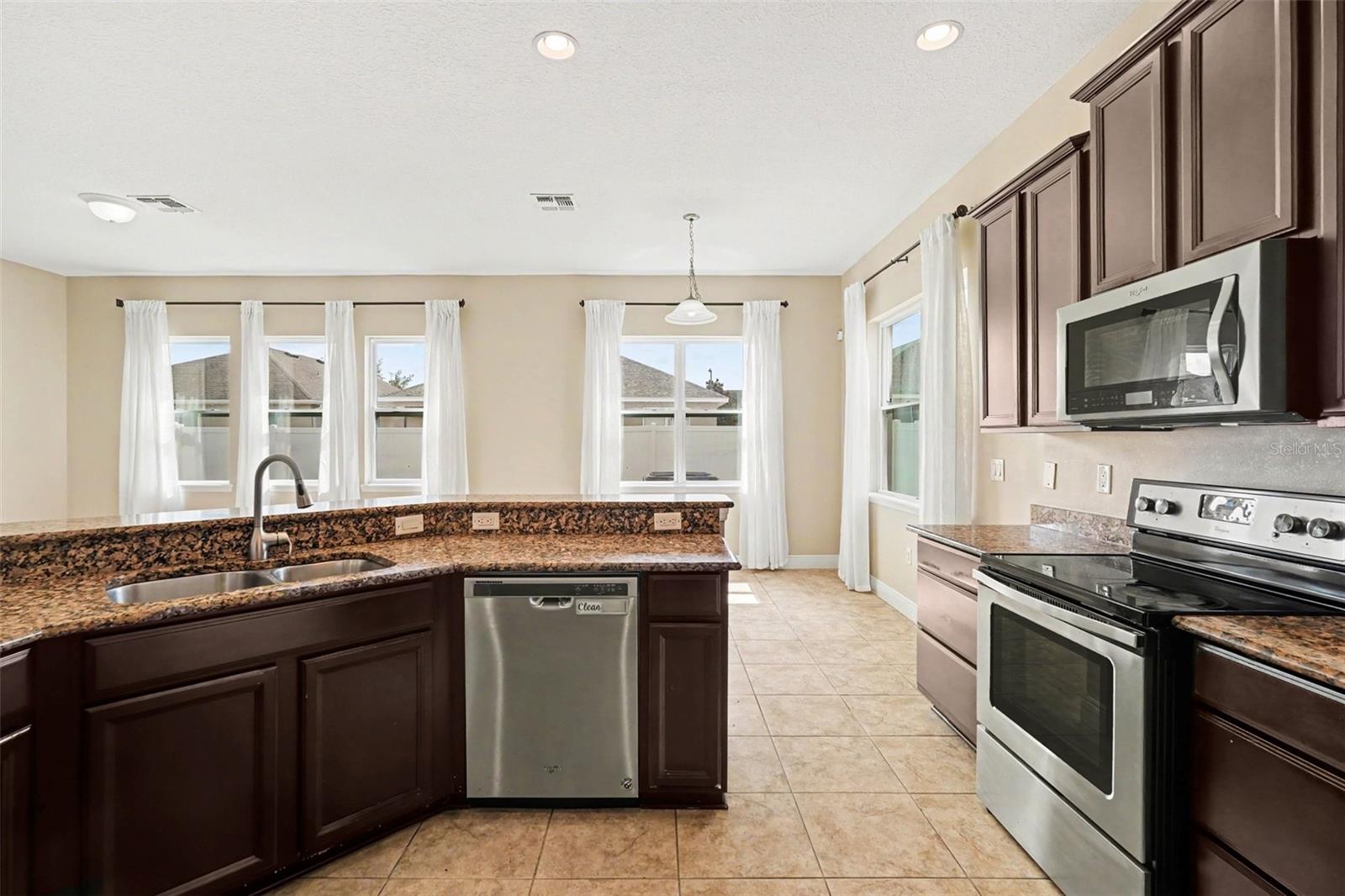 7614 Atwood, Wesley Chapel, FL 33545