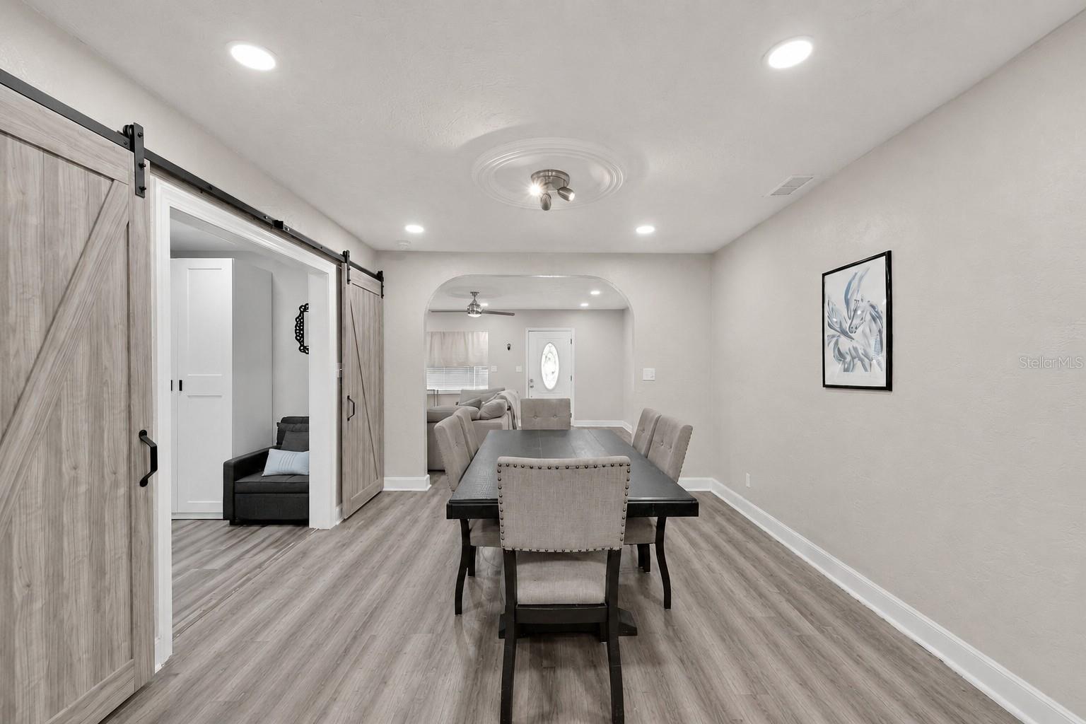 2219 16th, St Petersburg, FL 33704