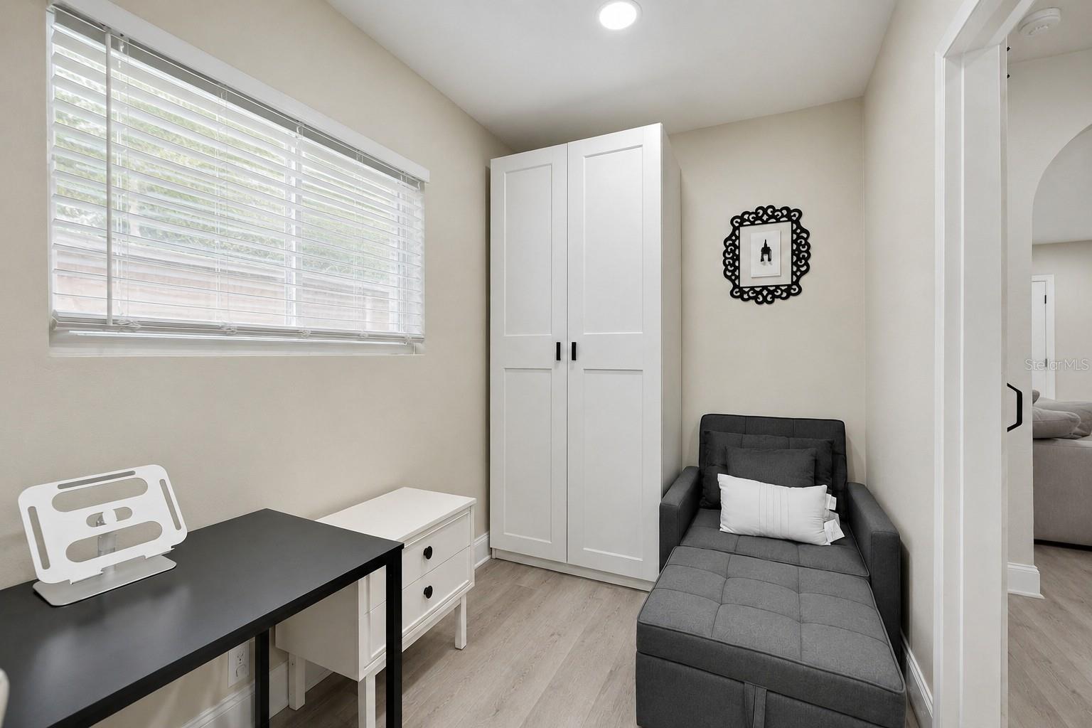 2219 16th, St Petersburg, FL 33704