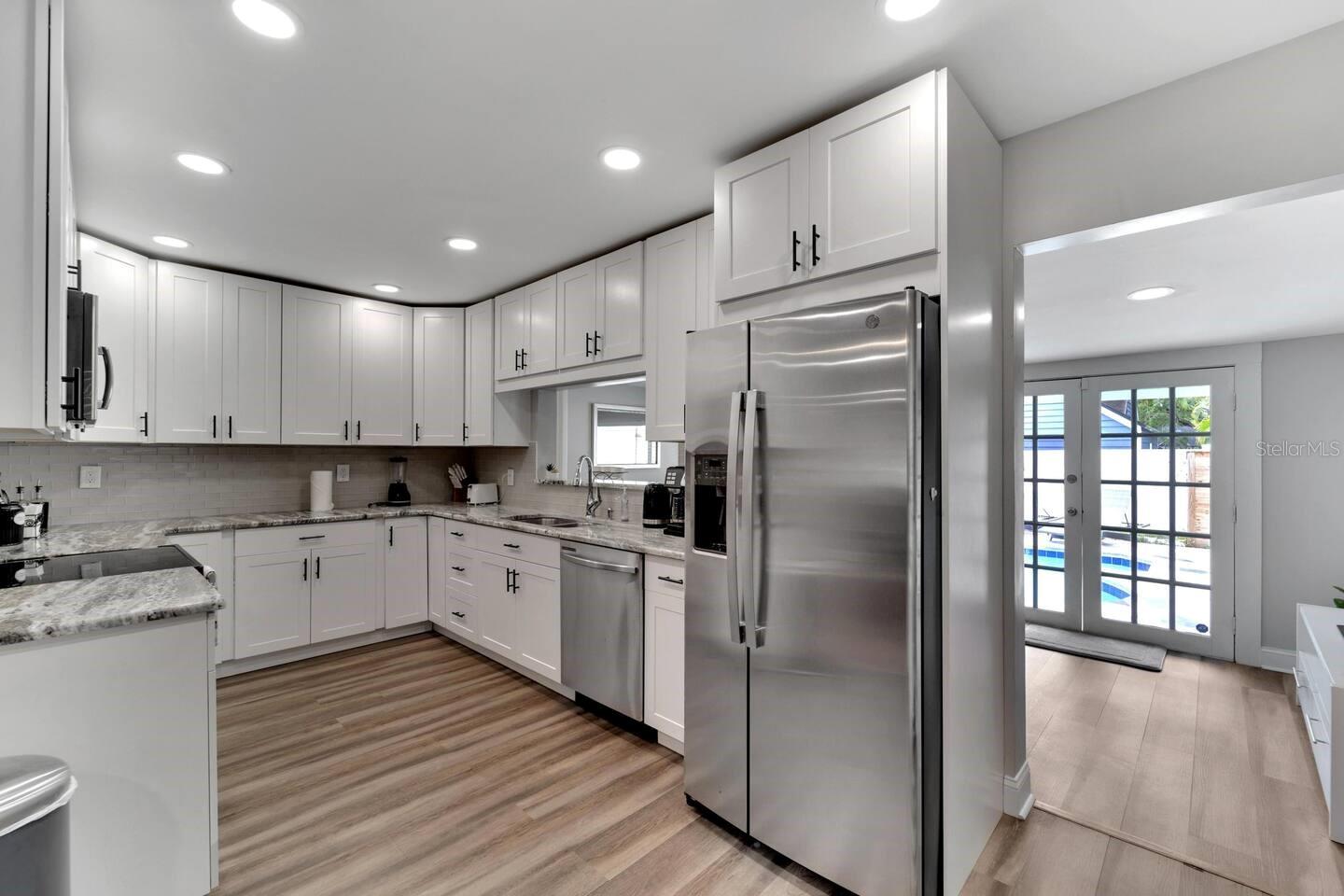 2219 16th, St Petersburg, FL 33704