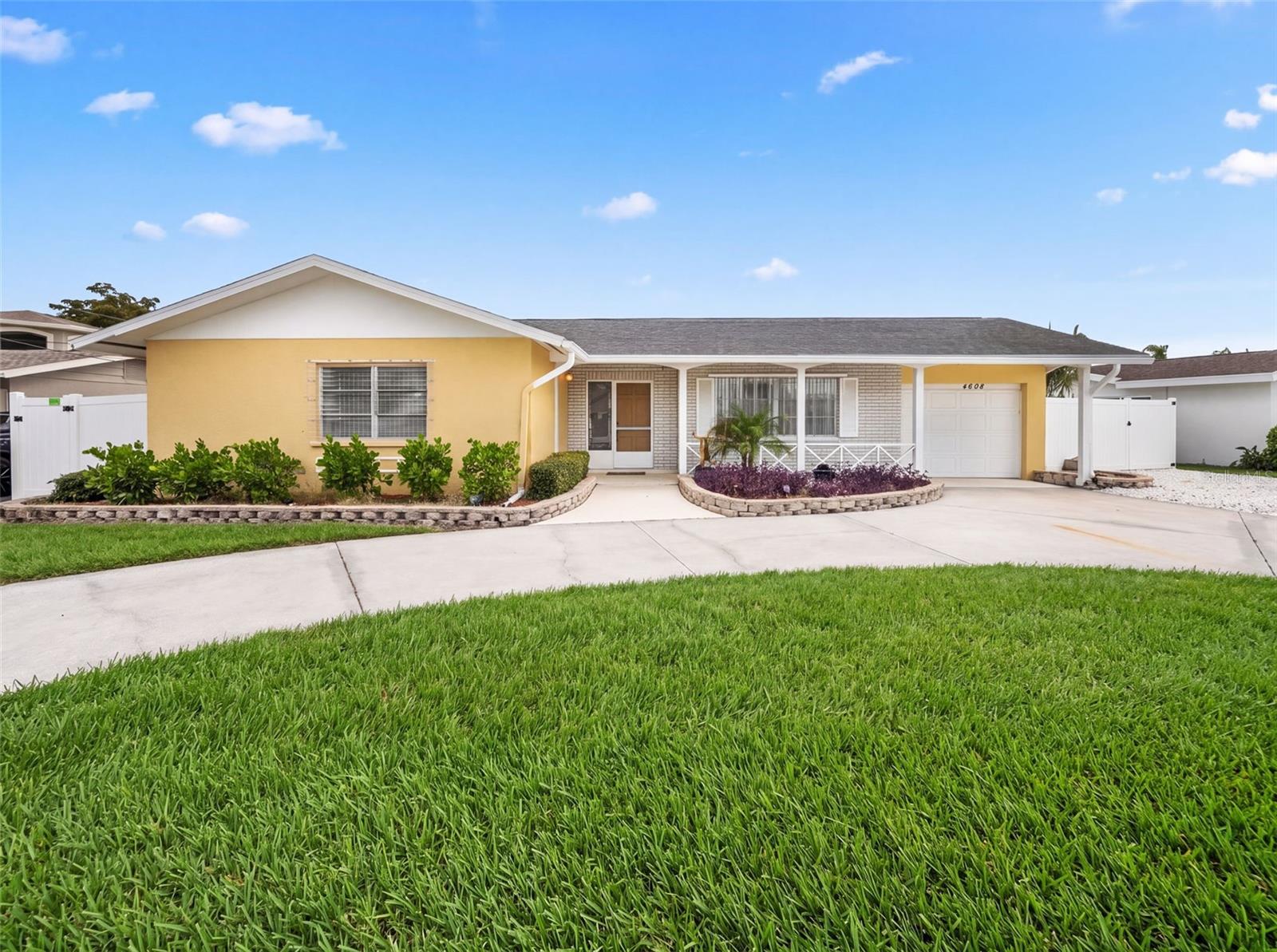 4608 Arlington, Palmetto, FL 34221
