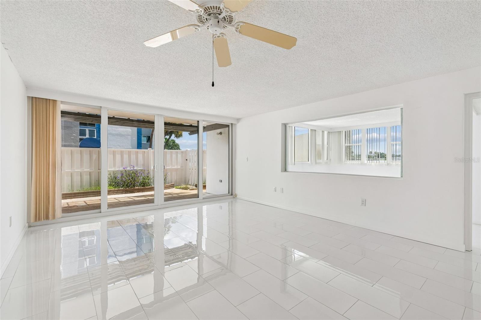 450 Treasure Island Unit 106, Treasure Island, FL 33706