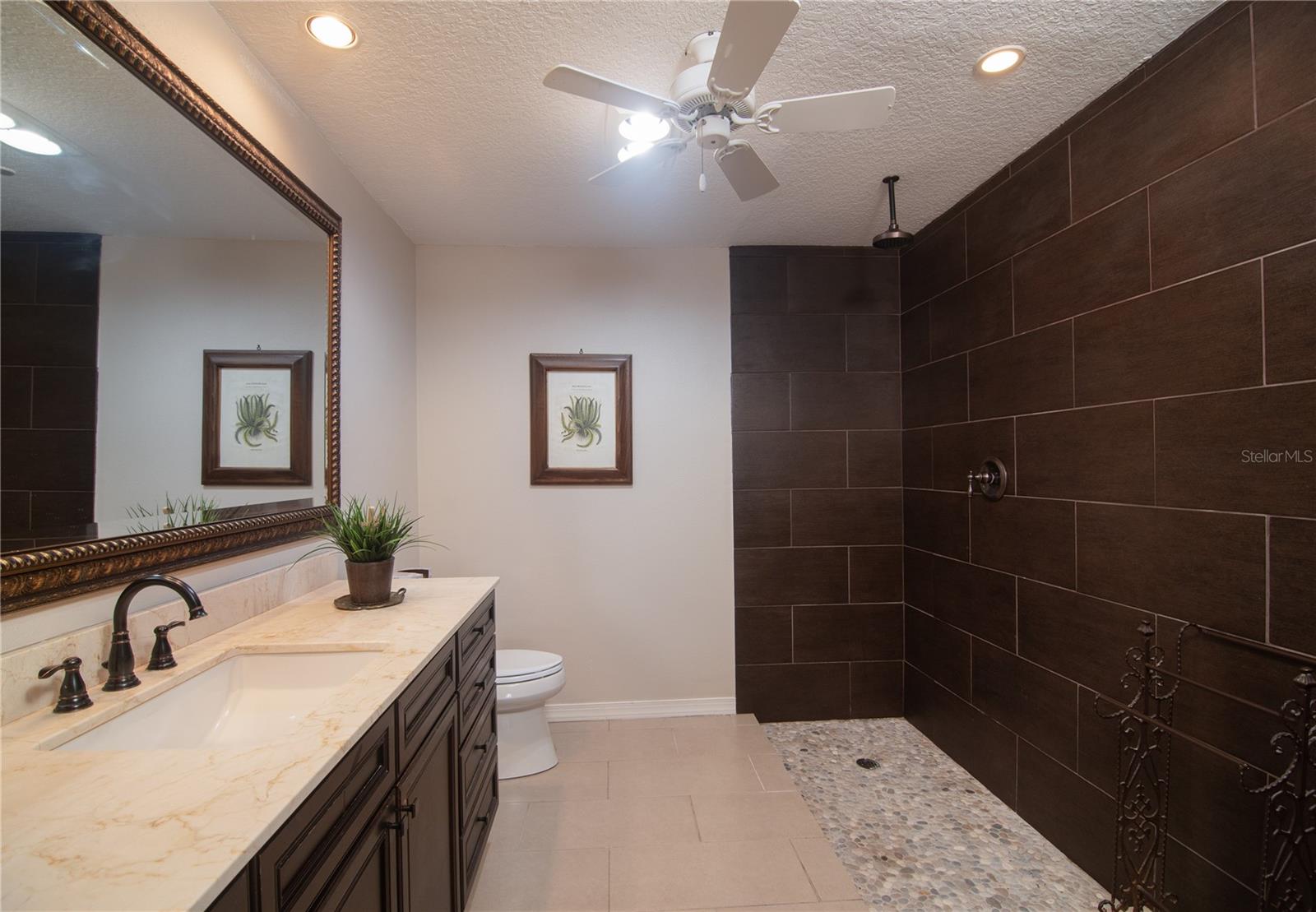 7403 Carnoustie Unit 7d, Sarasota, FL 34238