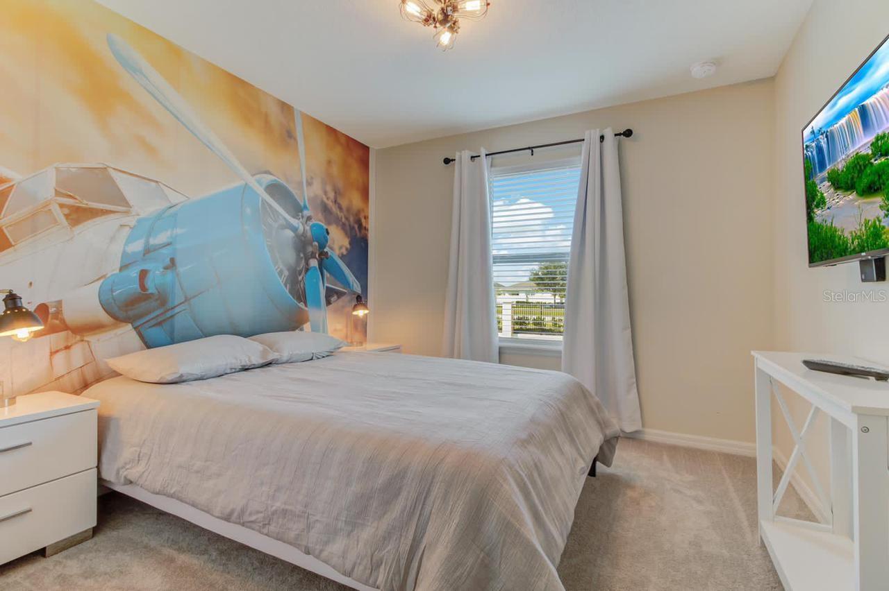 2436 Dubai, Kissimmee, FL 34747
