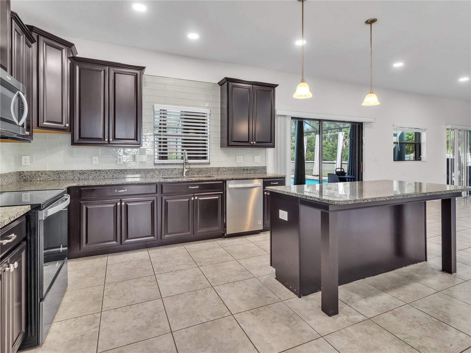5063 Ivory Stone, Wimauma, FL 33598