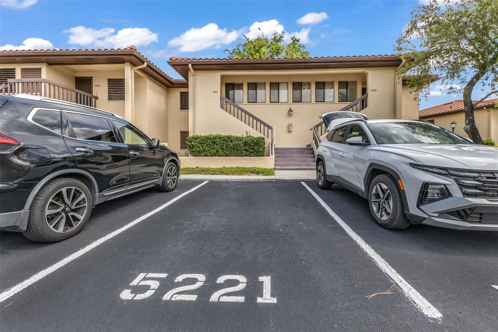 5221 Lake Village Unit 24, Sarasota, FL 34235