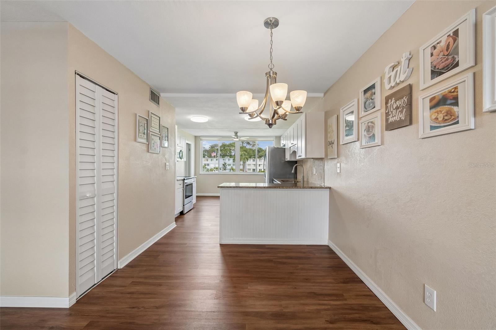 4715 Bay Unit 223, St Petersburg, FL 33703
