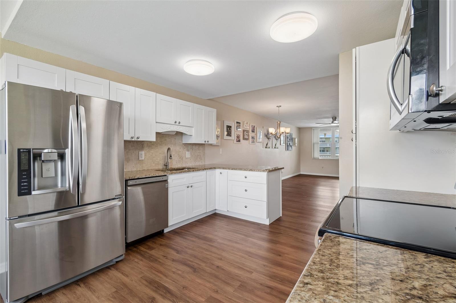 4715 Bay Unit 223, St Petersburg, FL 33703