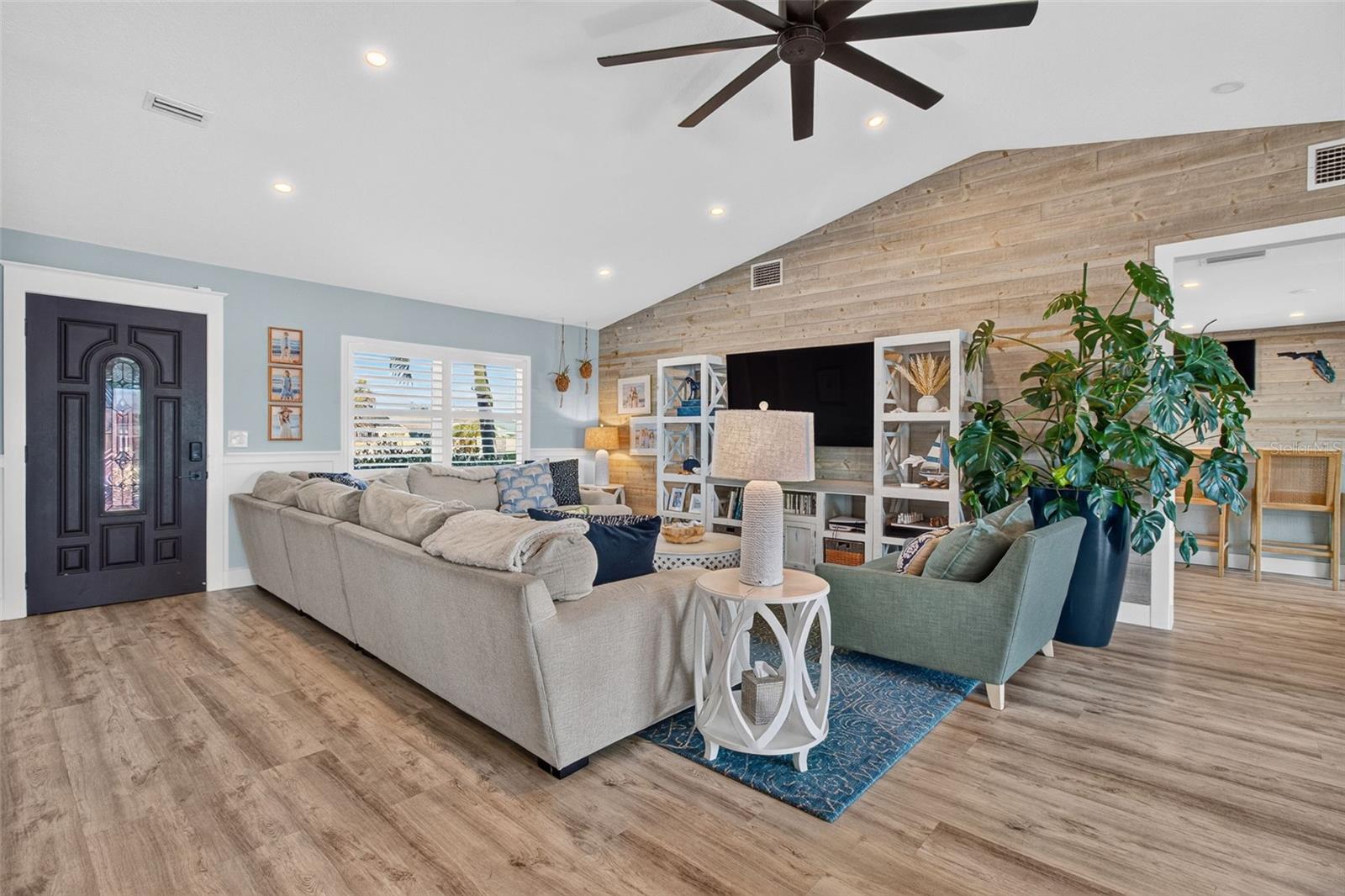 503 Johns Pass, Madeira Beach, FL 33708