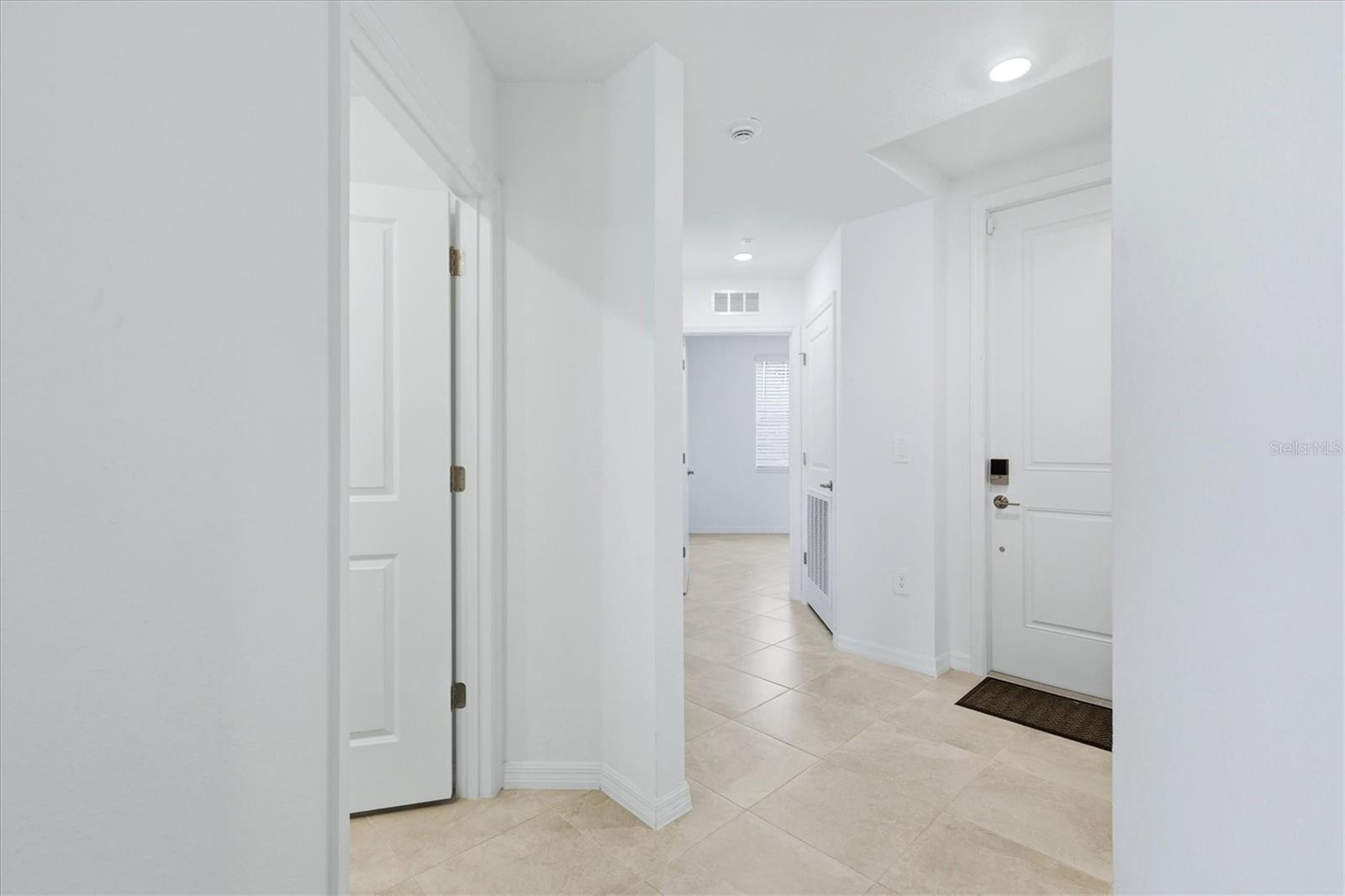 19140 Scallop Loop Unit 108, Lakewood Ranch, FL 34211