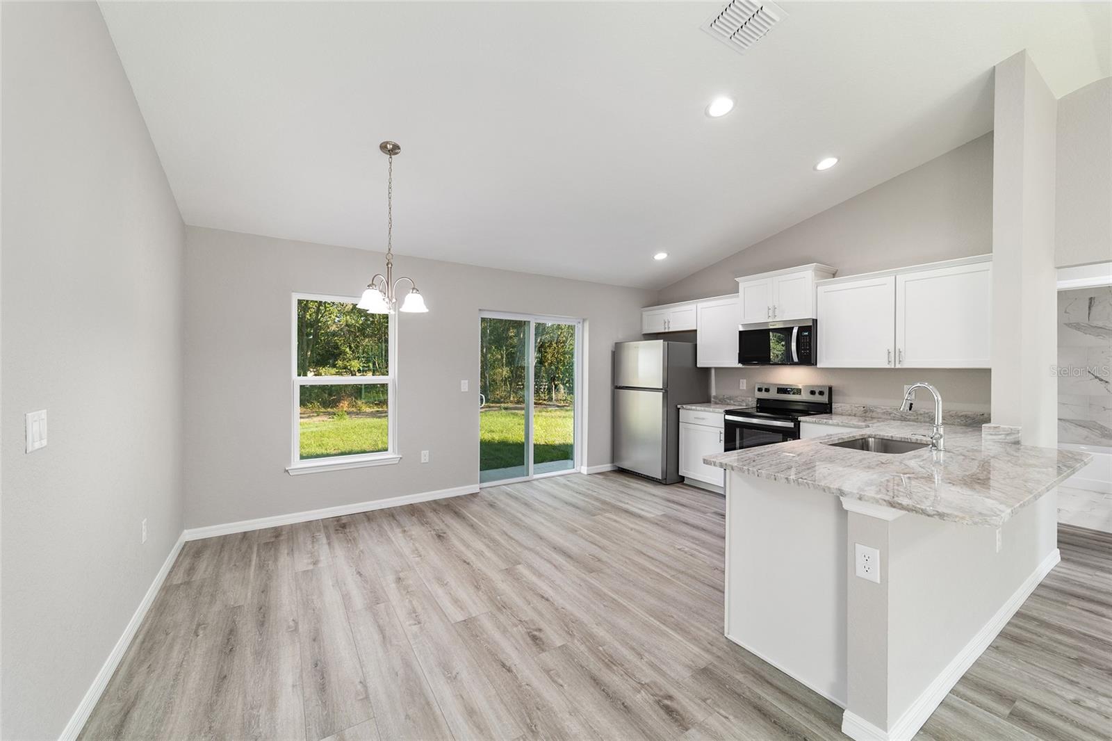 13761 101st, Belleview, FL 34420