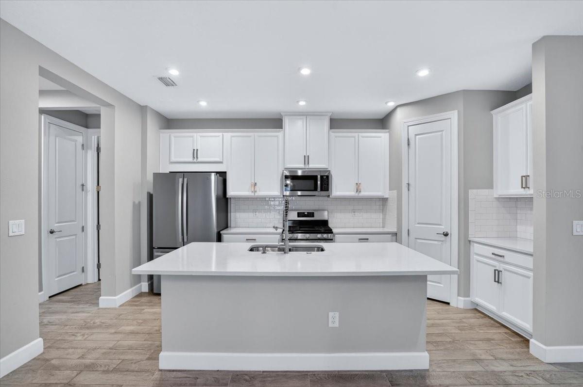 4642 Crestpoint, Palmetto, FL 34221