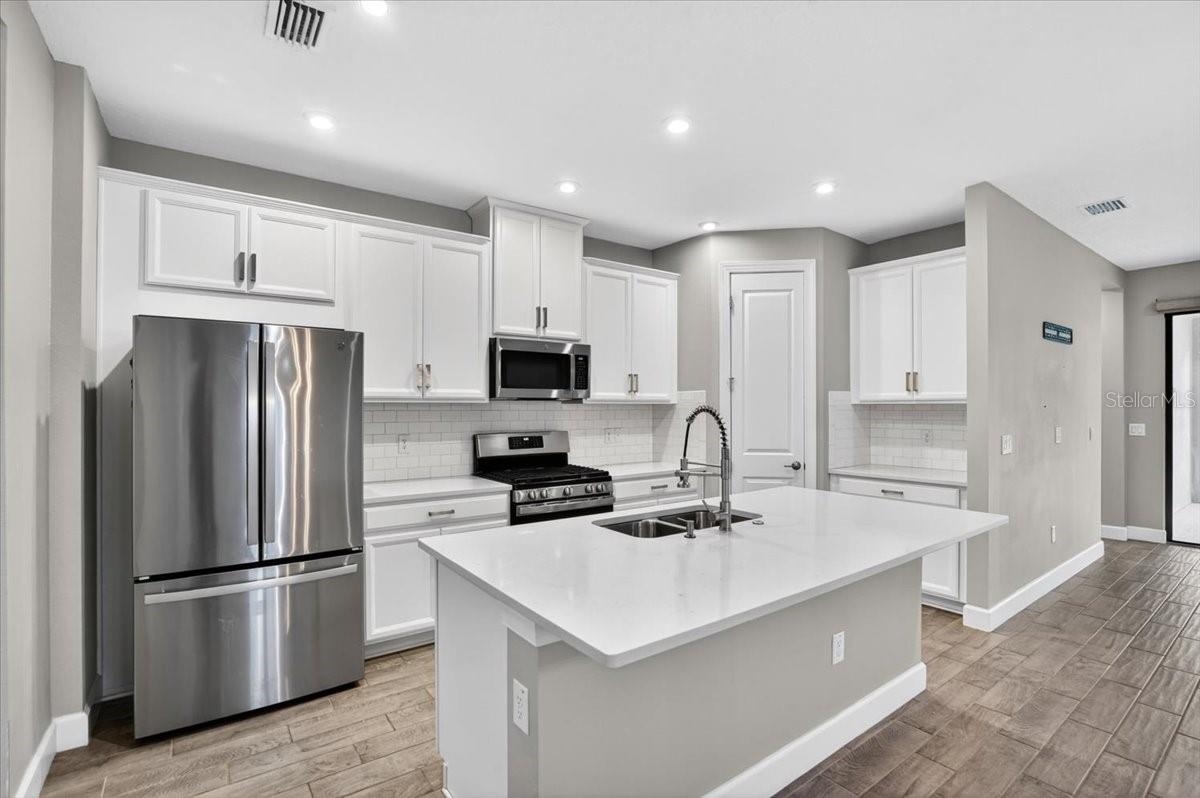 4642 Crestpoint, Palmetto, FL 34221