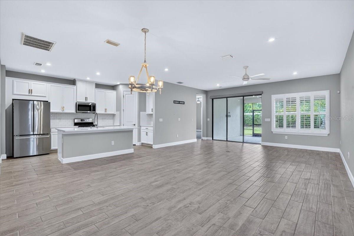 4642 Crestpoint, Palmetto, FL 34221