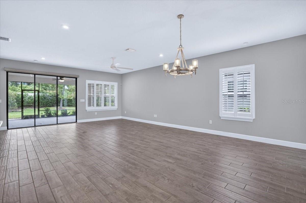 4642 Crestpoint, Palmetto, FL 34221